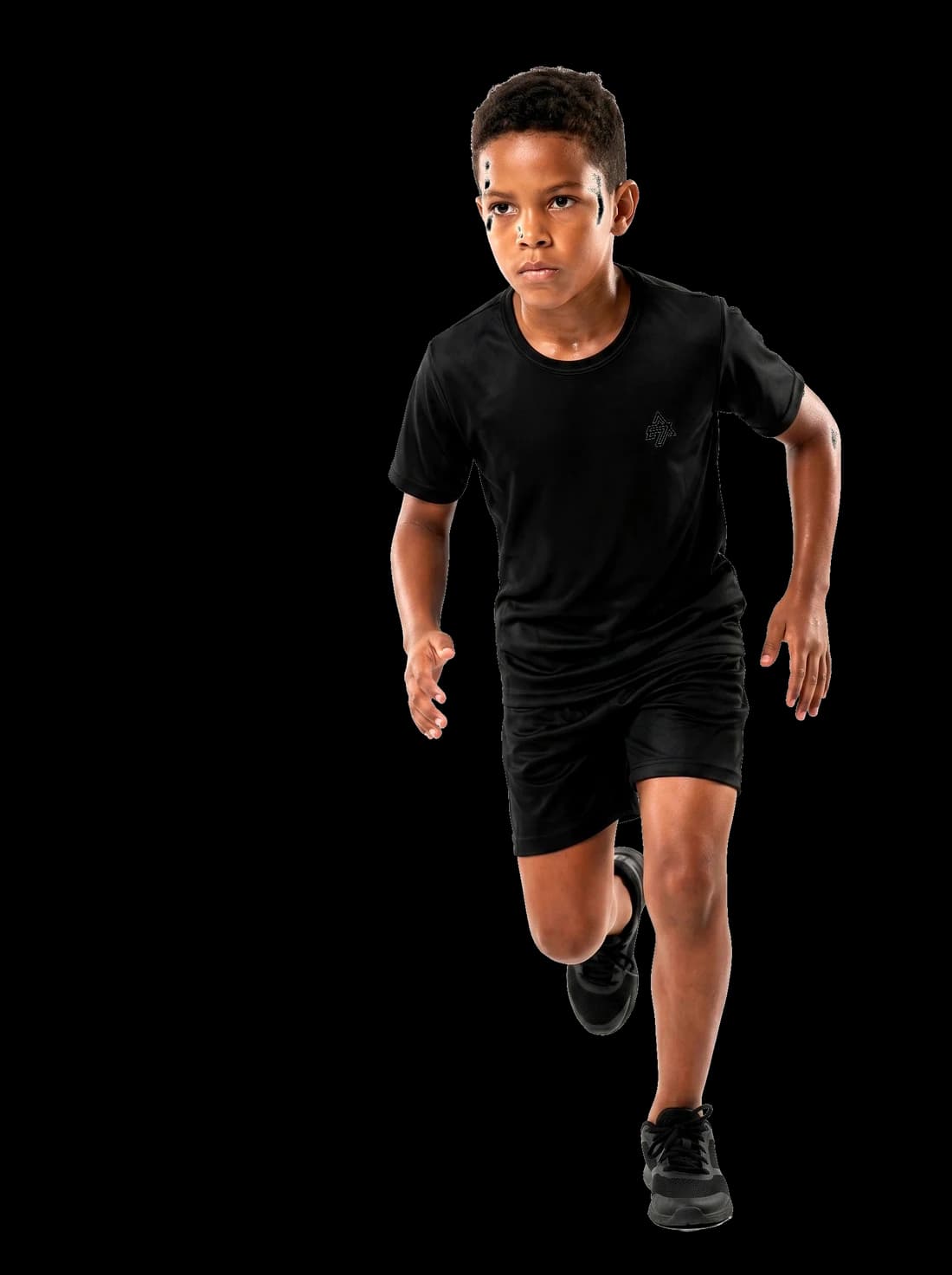 Criança vestindo o kit dry-fit preto Adon7